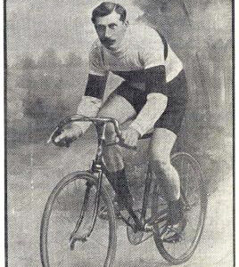 1907 -Hillaire Lannoy otwiera sklep rowerowy po zakończeniu kariery kolarskiej.